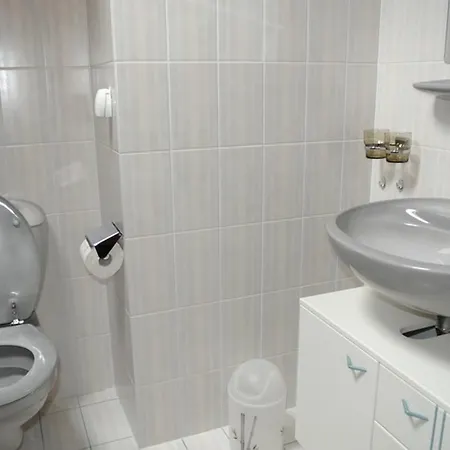 Mandarin Apartman *