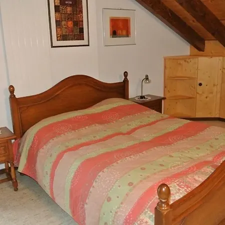 Mandarin Apartman *