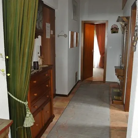 Mandarin Apartman